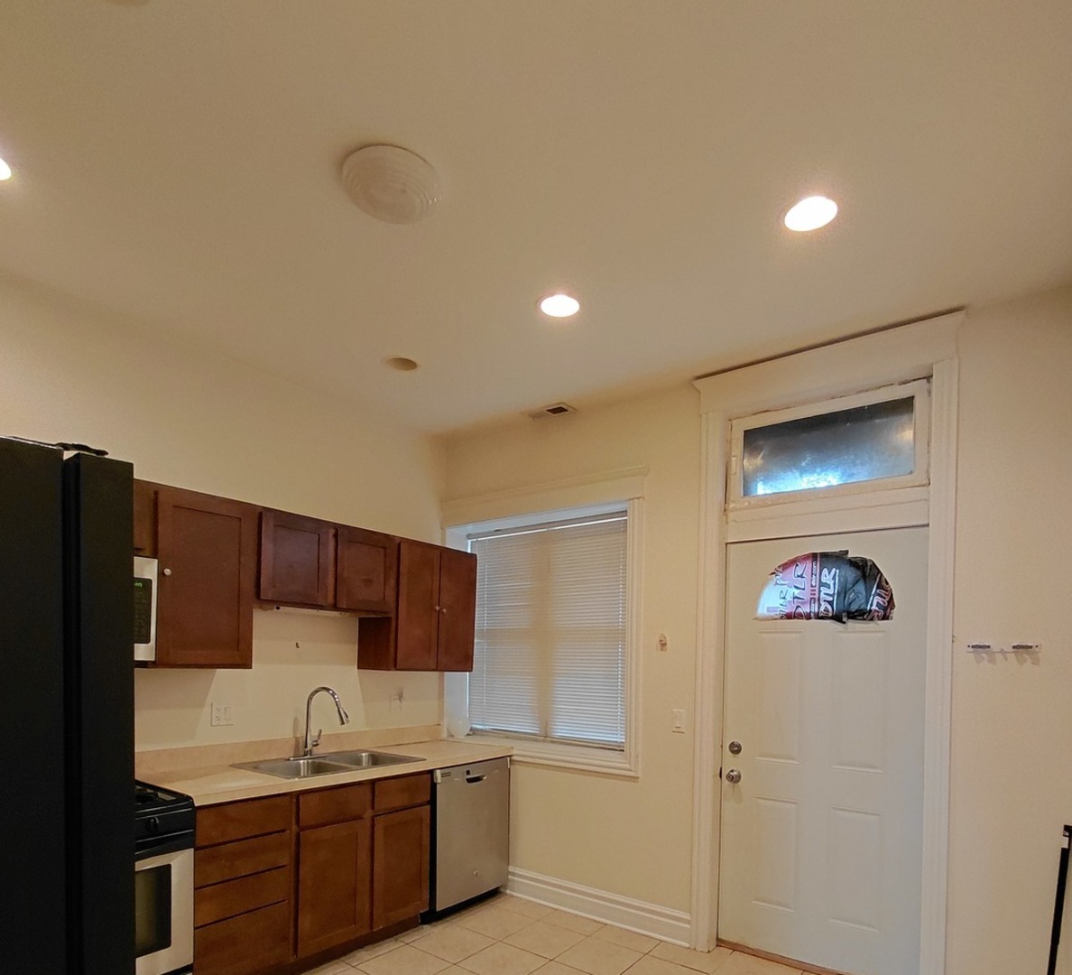 432 E 45th Place Property Photo 21