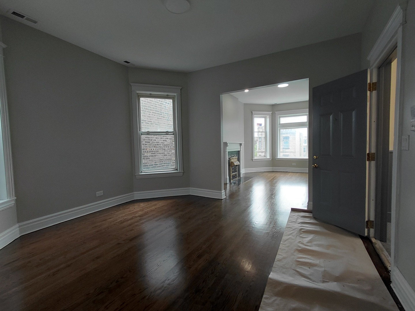 432 E 45th Place Property Photo 26
