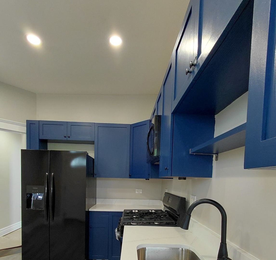 432 E 45th Place Property Photo 32