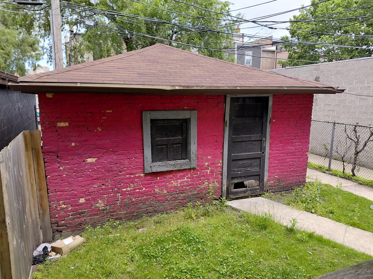 432 E 45th Place Property Photo 38