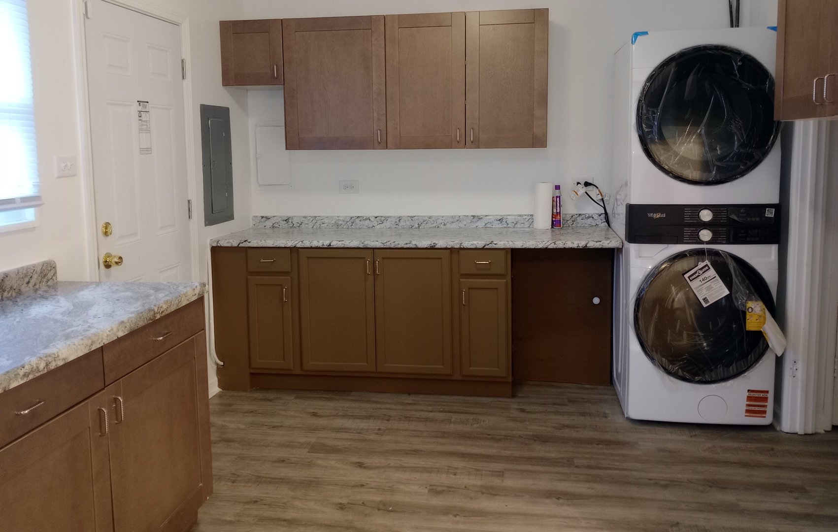 1290 Balmoral Avenue Property Photo 2