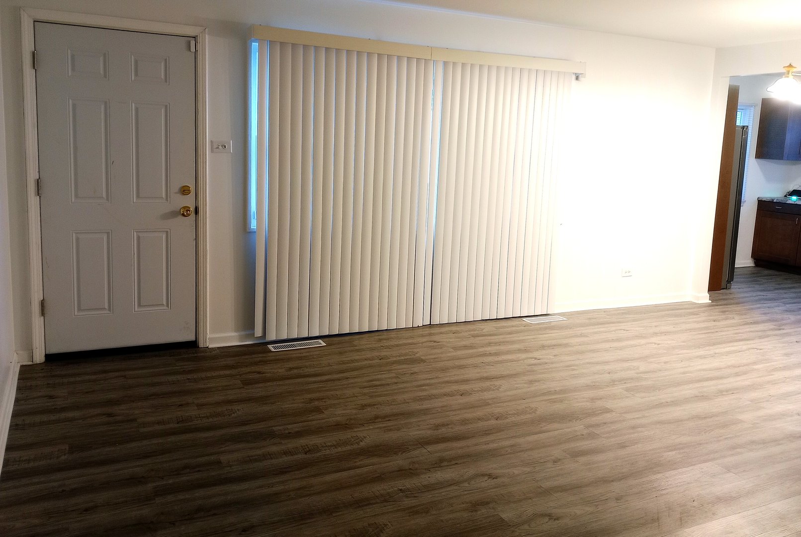 1290 Balmoral Avenue Property Photo 8