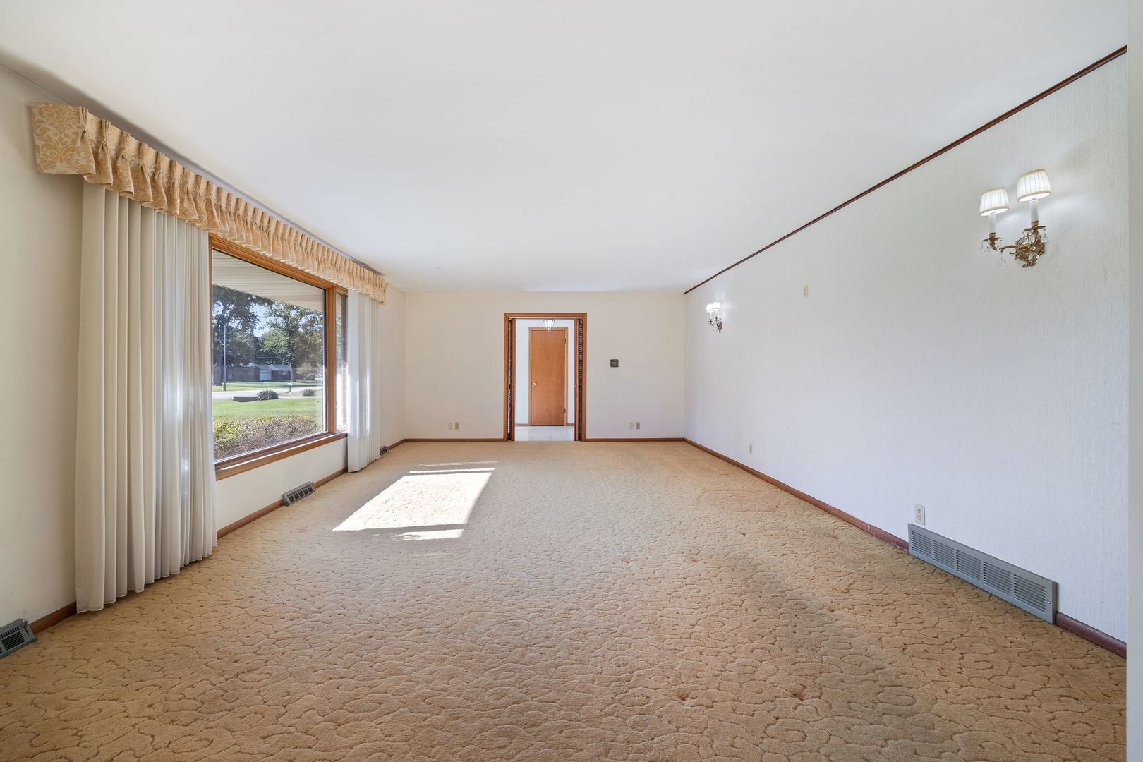 29 Brookside Lane Property Photo 6