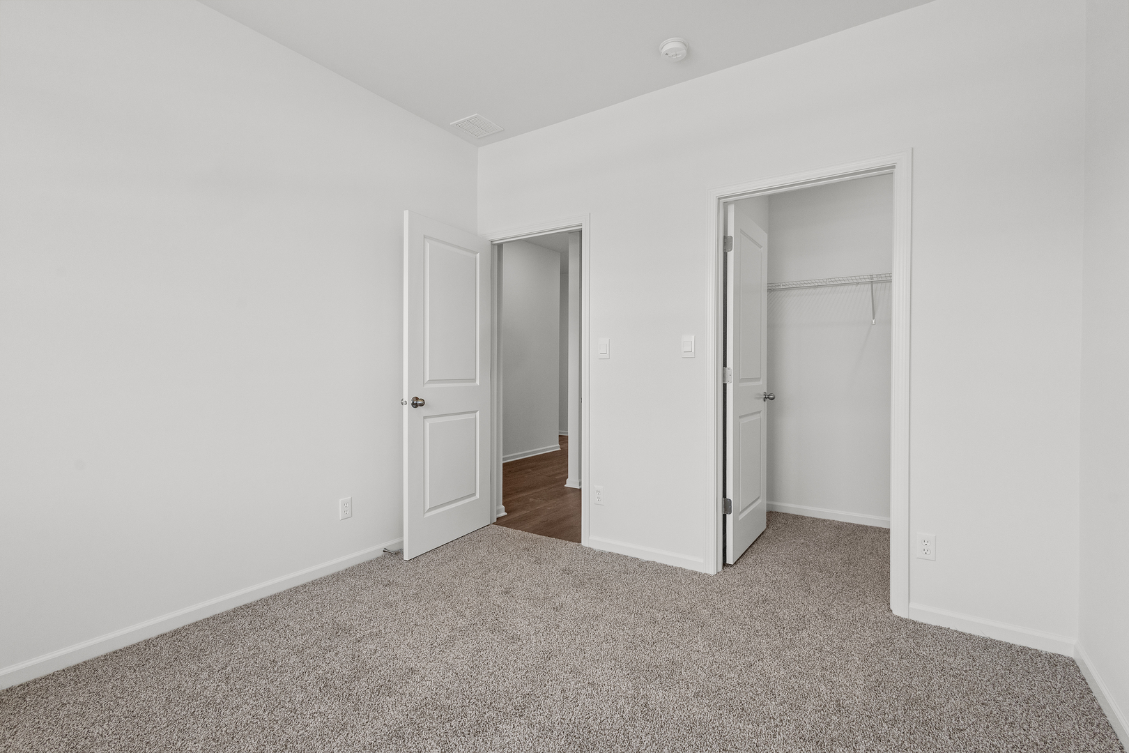 14707 S Parkview Drive Property Photo 3