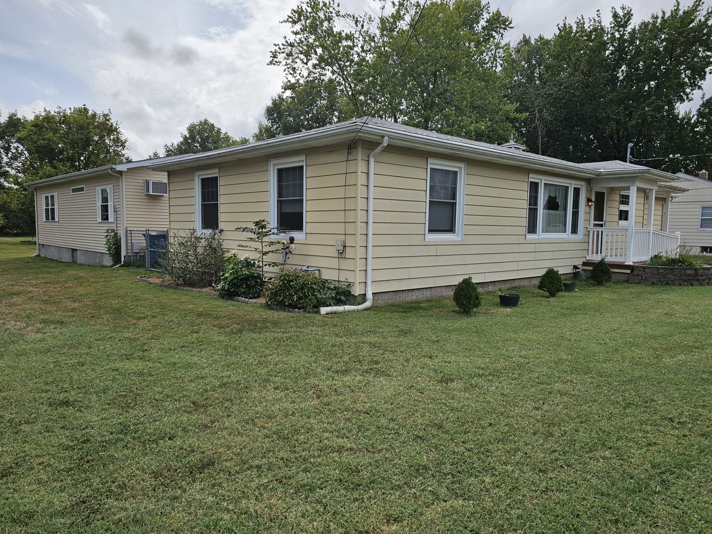 717 Airport Road Property Photo 5