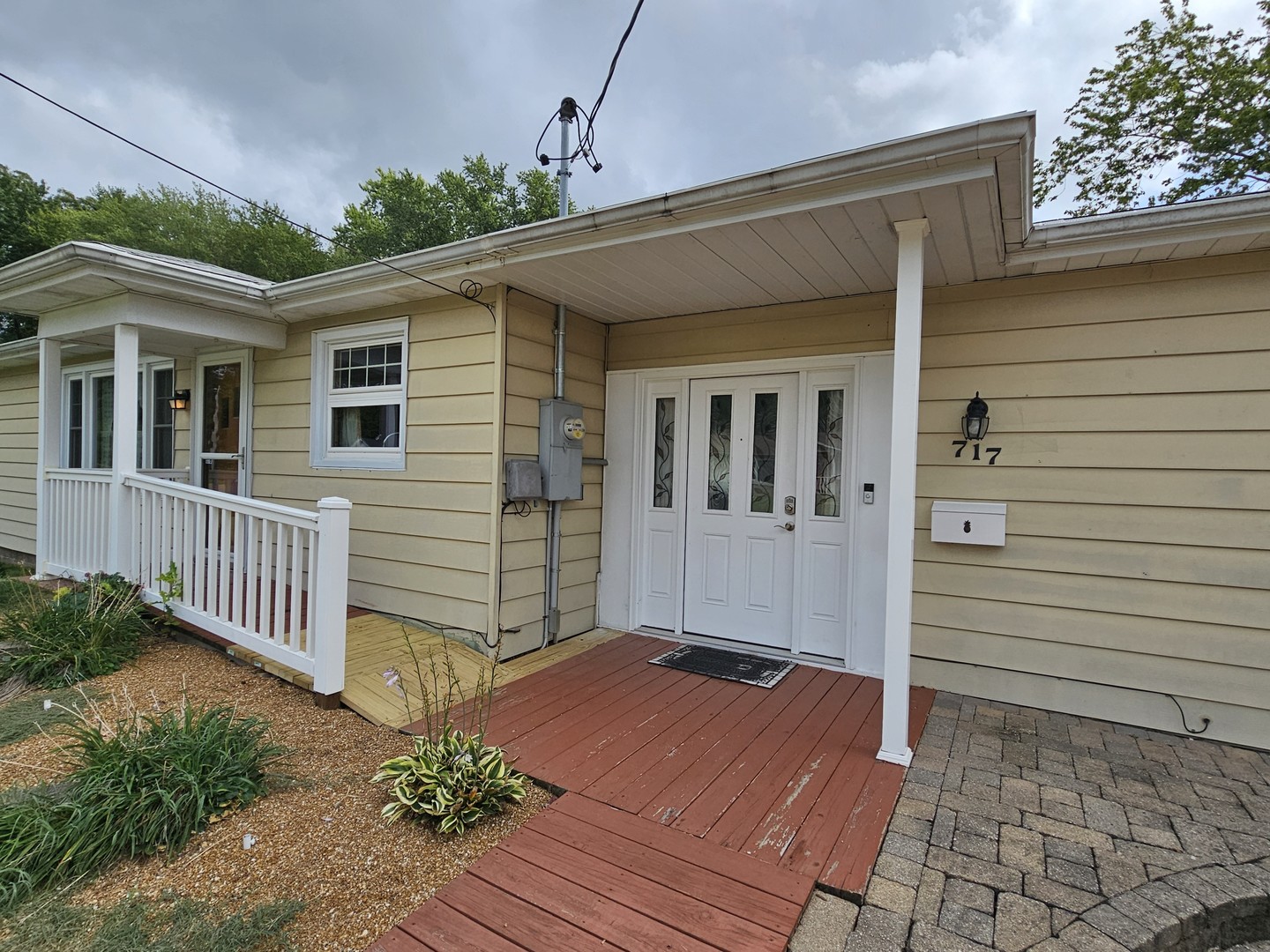 717 Airport Road Property Photo 6