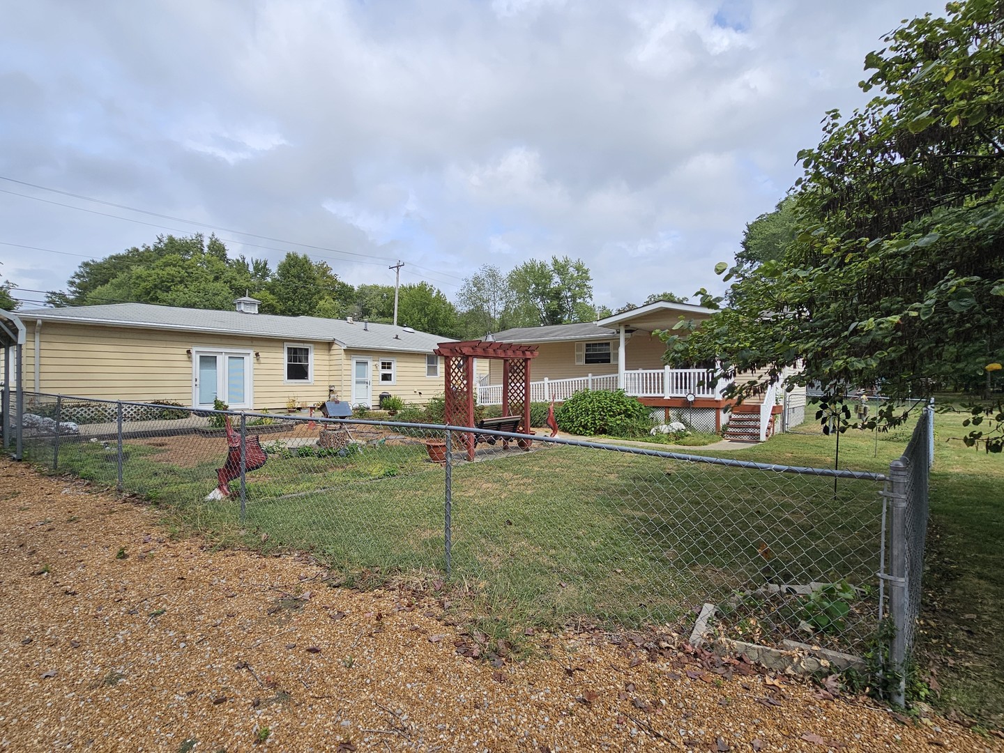 717 Airport Road Property Photo 16