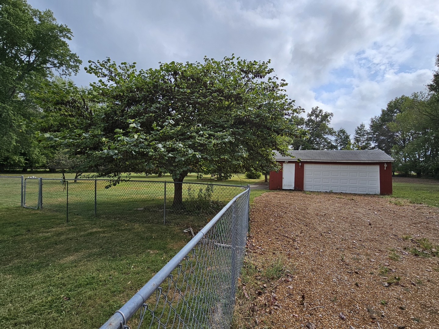 717 Airport Road Property Photo 22