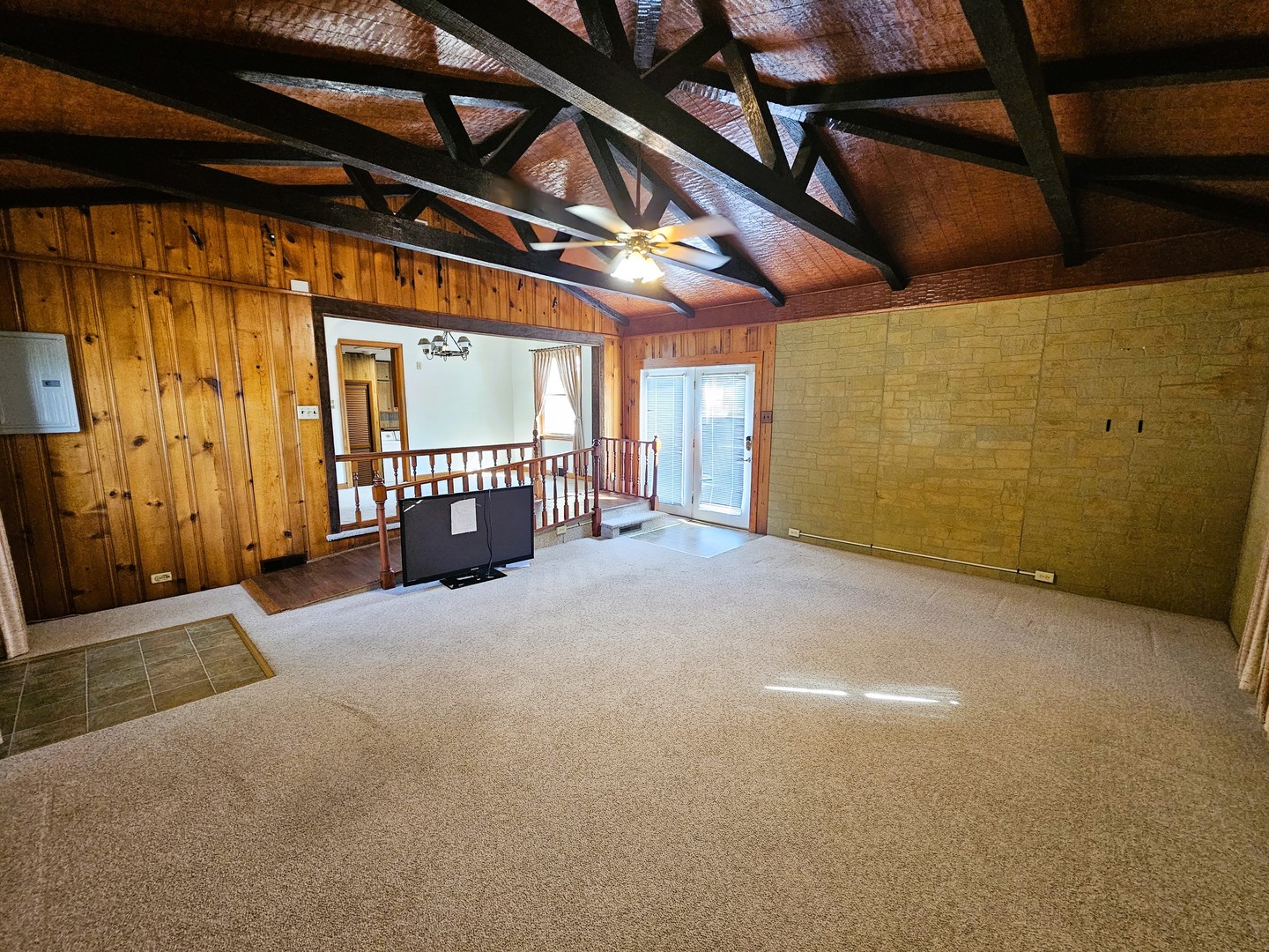 717 Airport Road Property Photo 27