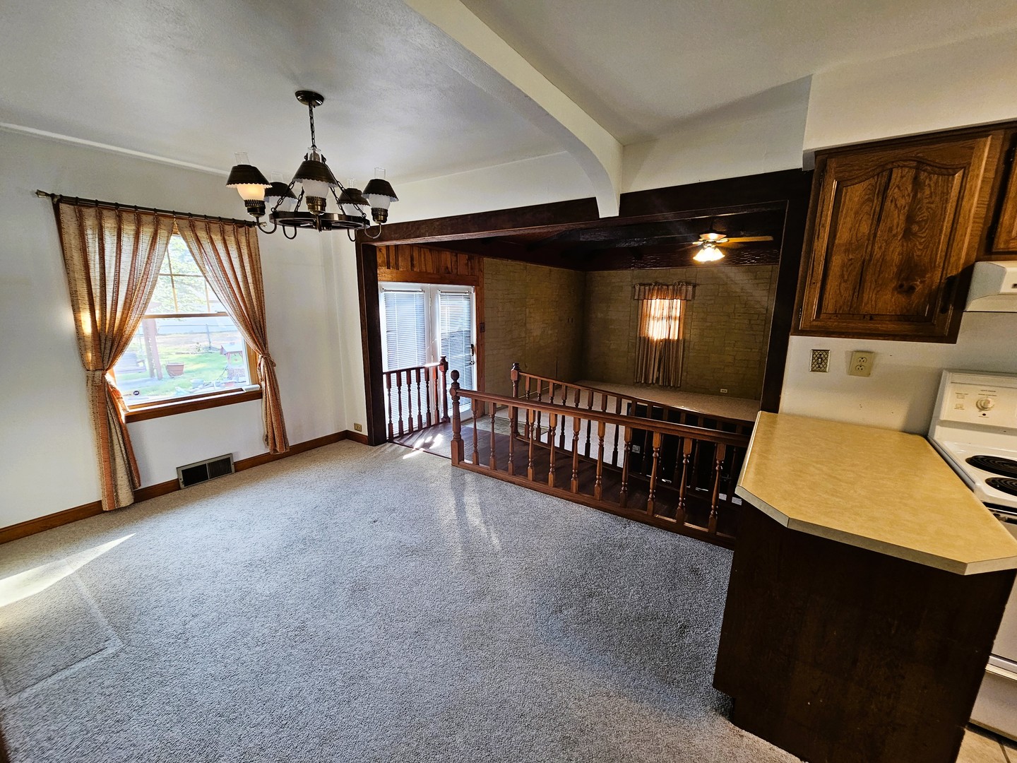 717 Airport Road Property Photo 30