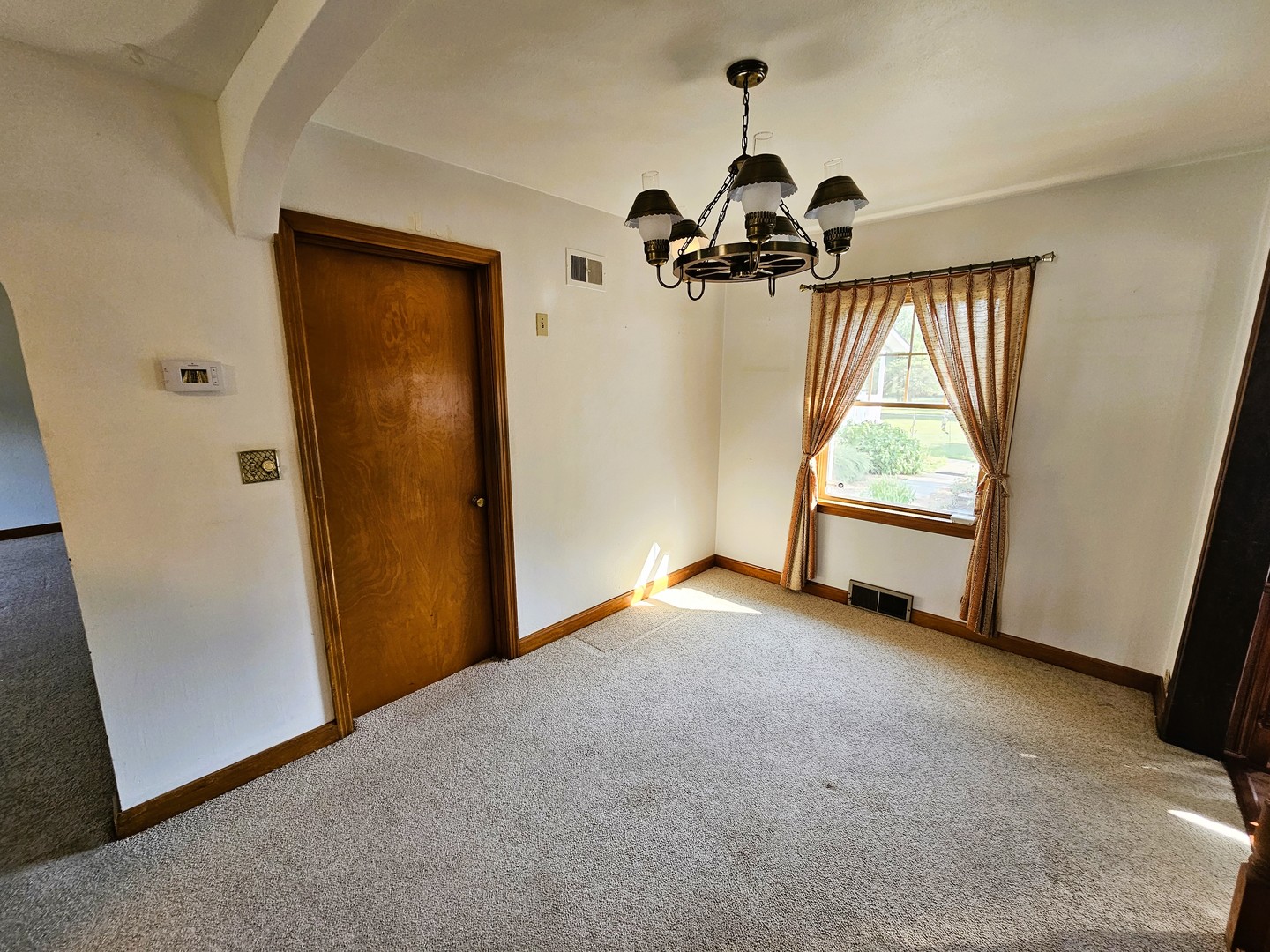 717 Airport Road Property Photo 32