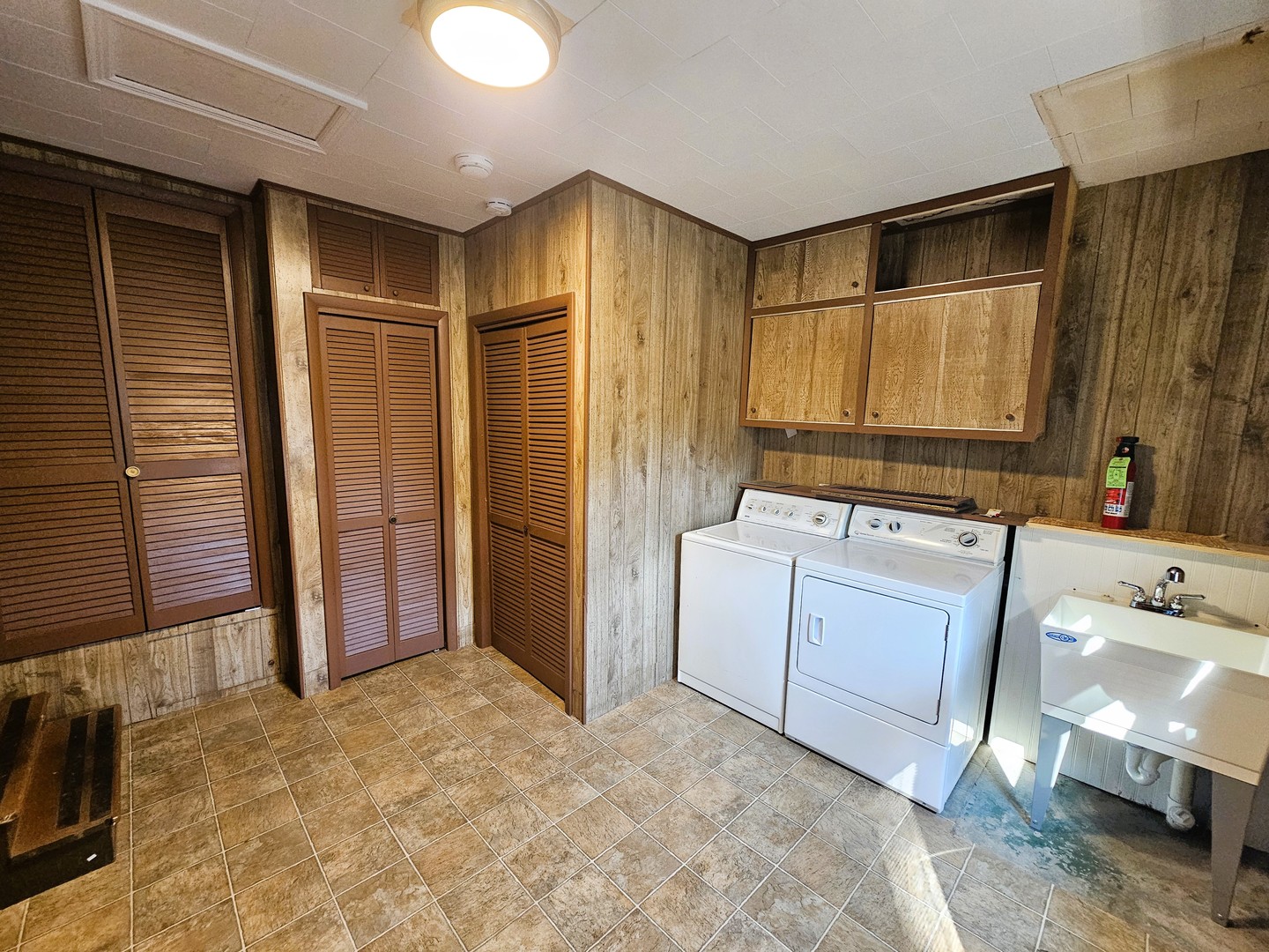 717 Airport Road Property Photo 36