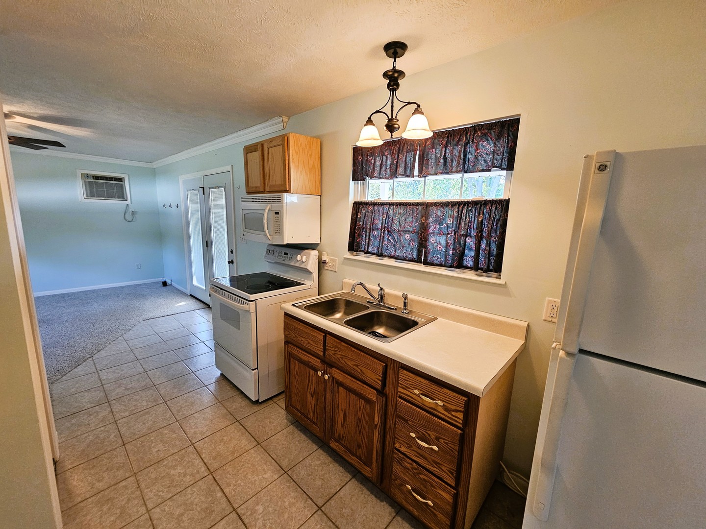 717 Airport Road Property Photo 45