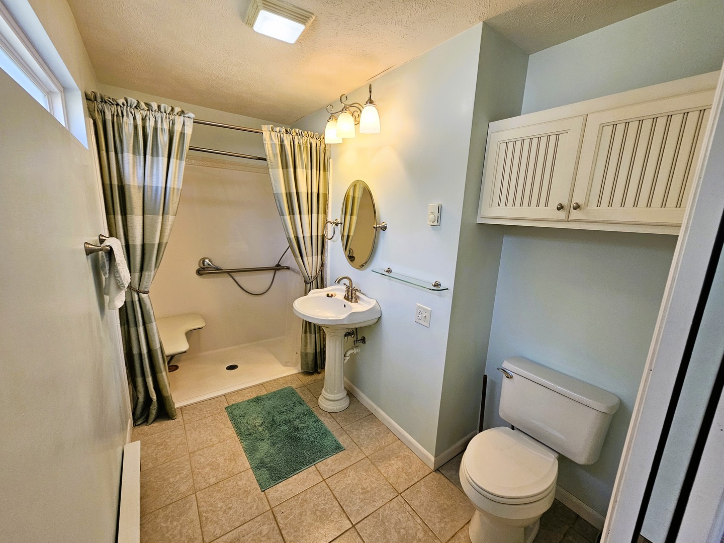 717 Airport Road Property Photo 48