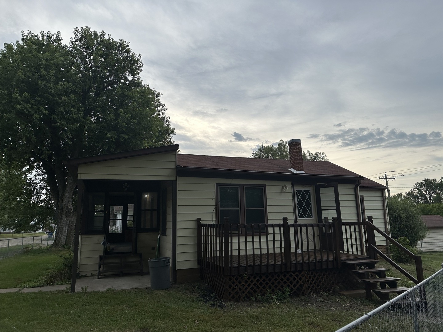 1607 Ontario Avenue Property Photo 1