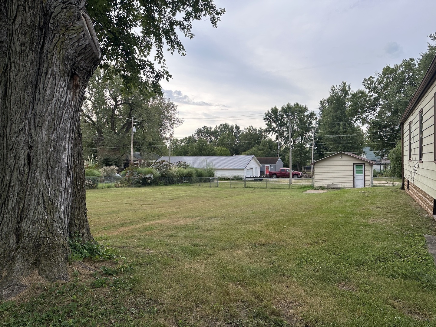 1607 Ontario Avenue Property Photo 3