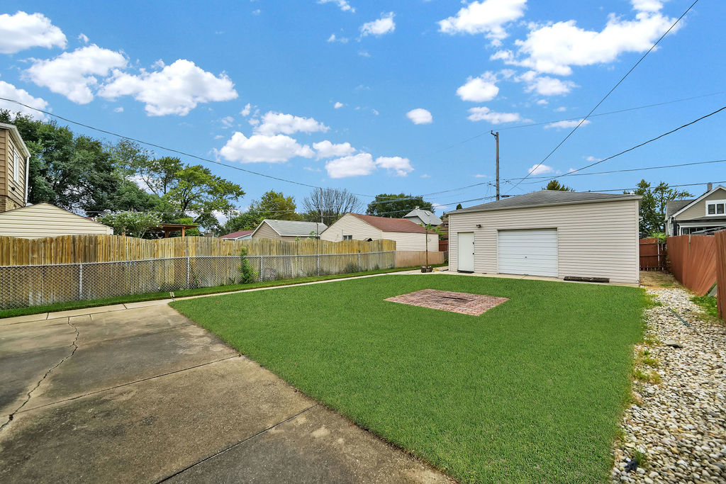 5444 W 64th Street Property Photo 26