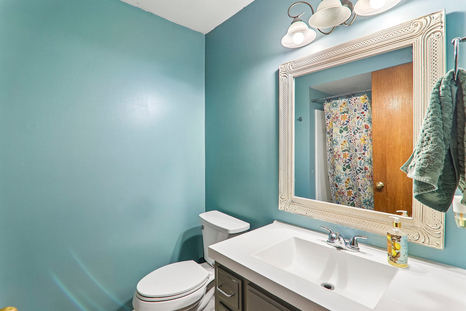 15850 Laramie Avenue 302 Property Photo 11
