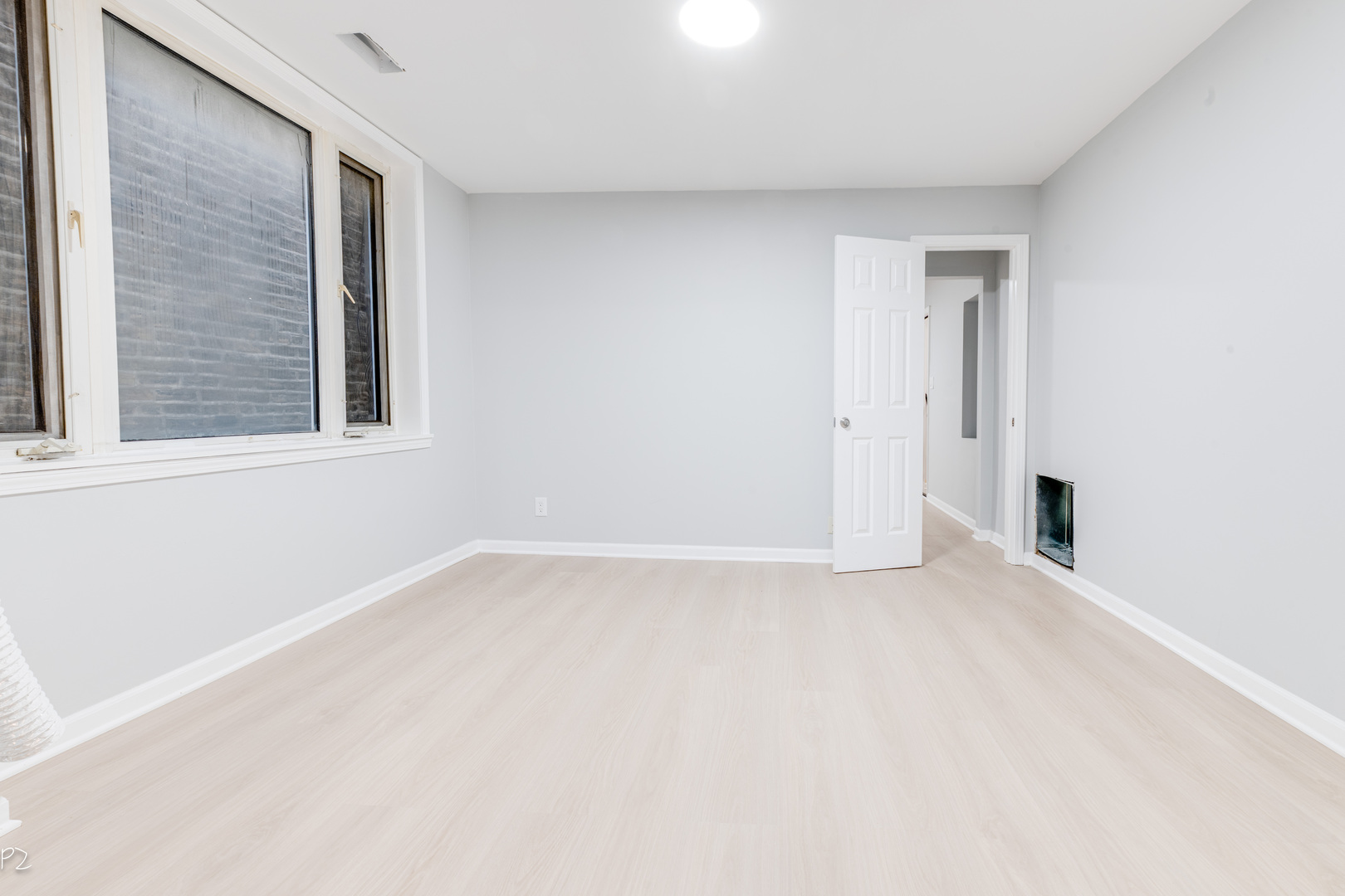 2625 S Union Avenue 1r Property Photo 6