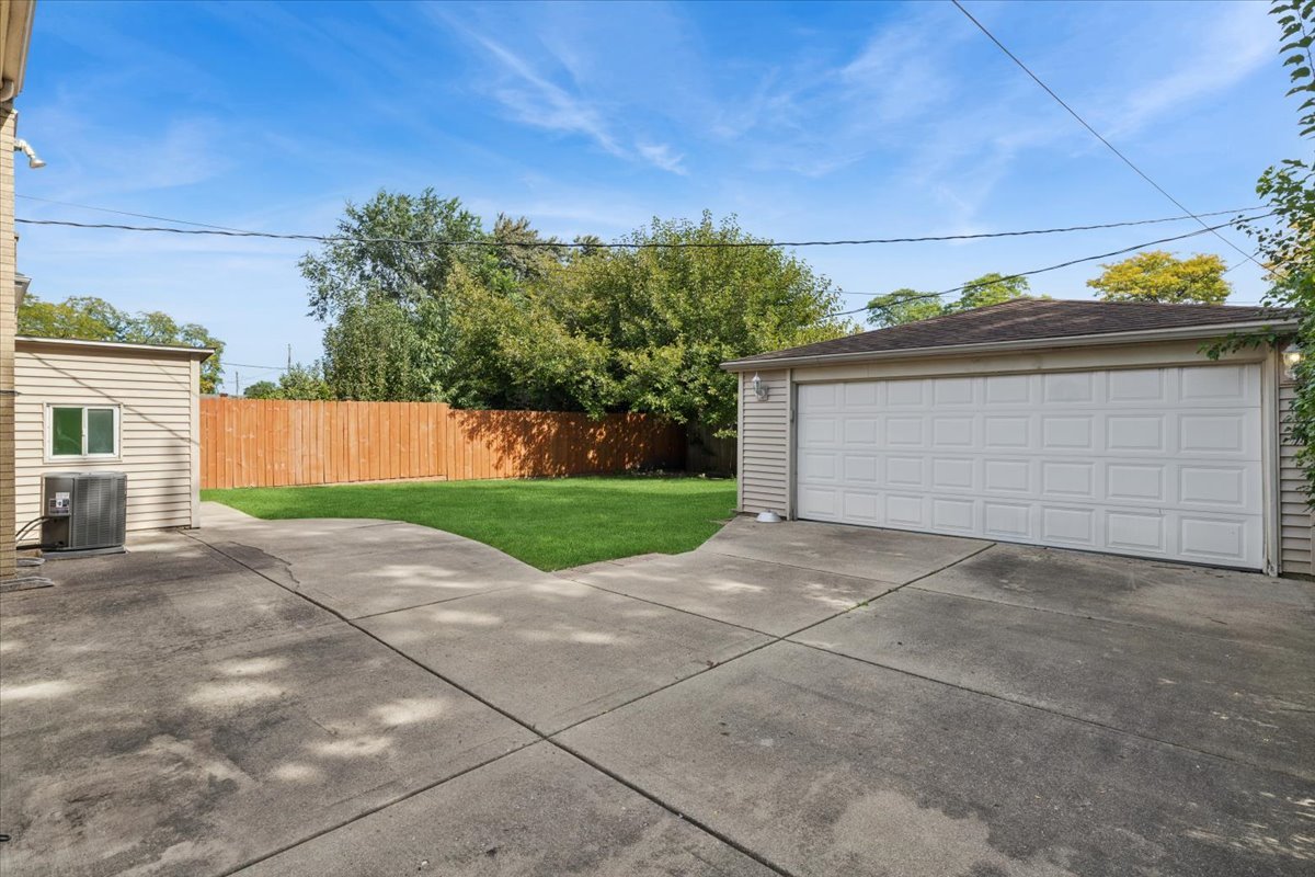 9427 Merrill Avenue Property Photo 18