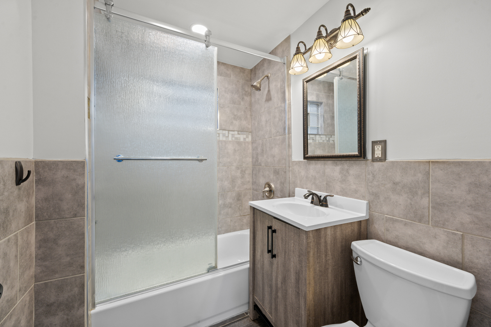 6130 S Narragansett Avenue Property Photo 15