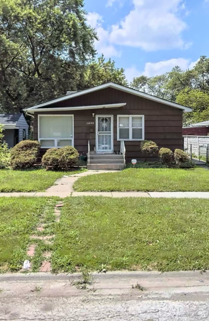 16808 Crane Avenue Property Photo 1