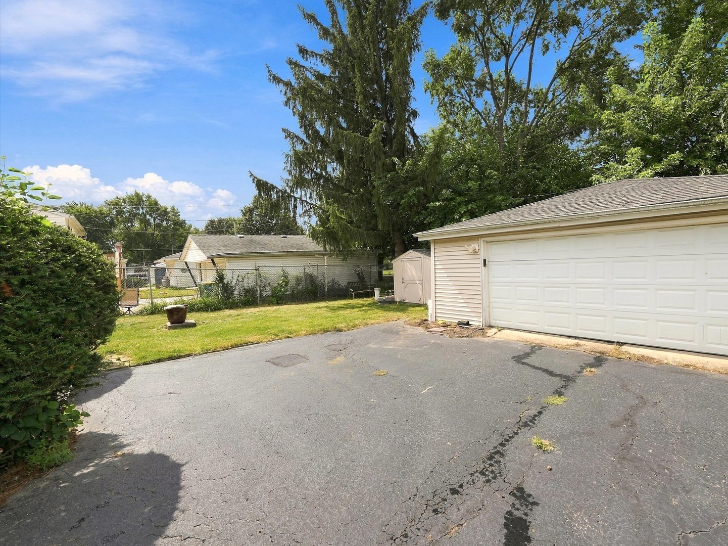 909 Cypress Lane Property Photo 25