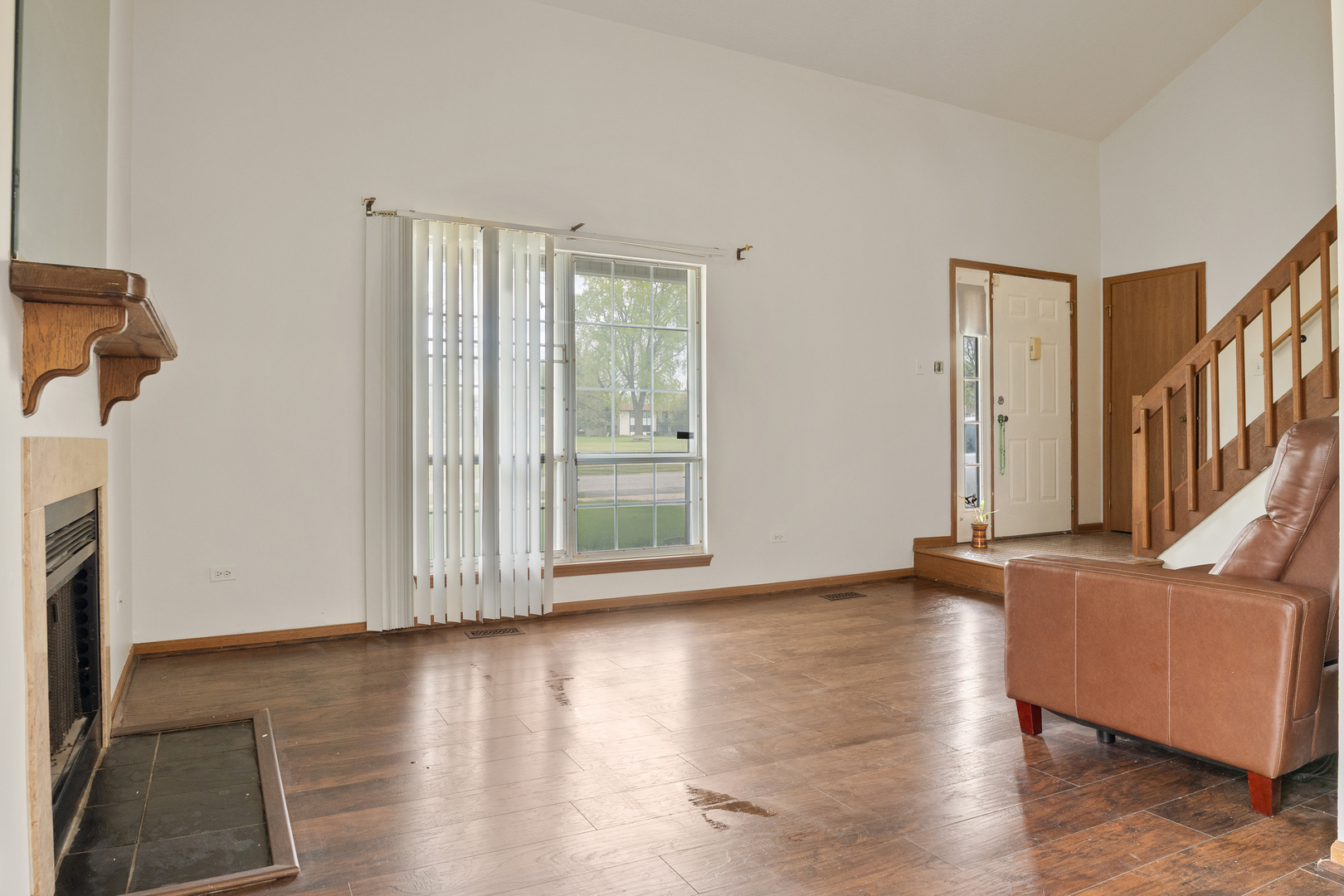 19401 Hickory Place Property Photo 4