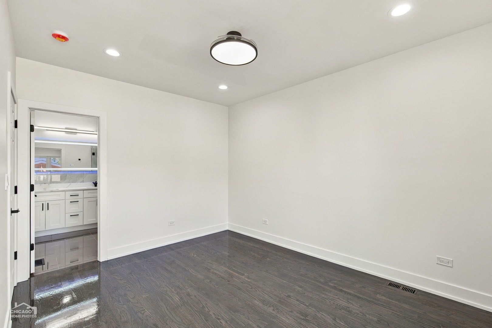 1716 E 83rd Place Property Photo 15