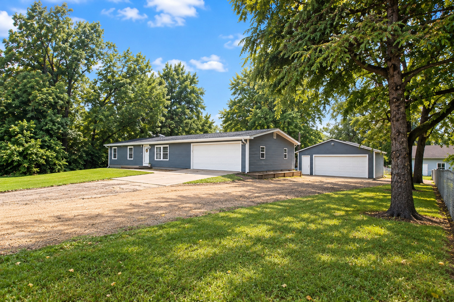 1585 Joliet Way Property Photo 7