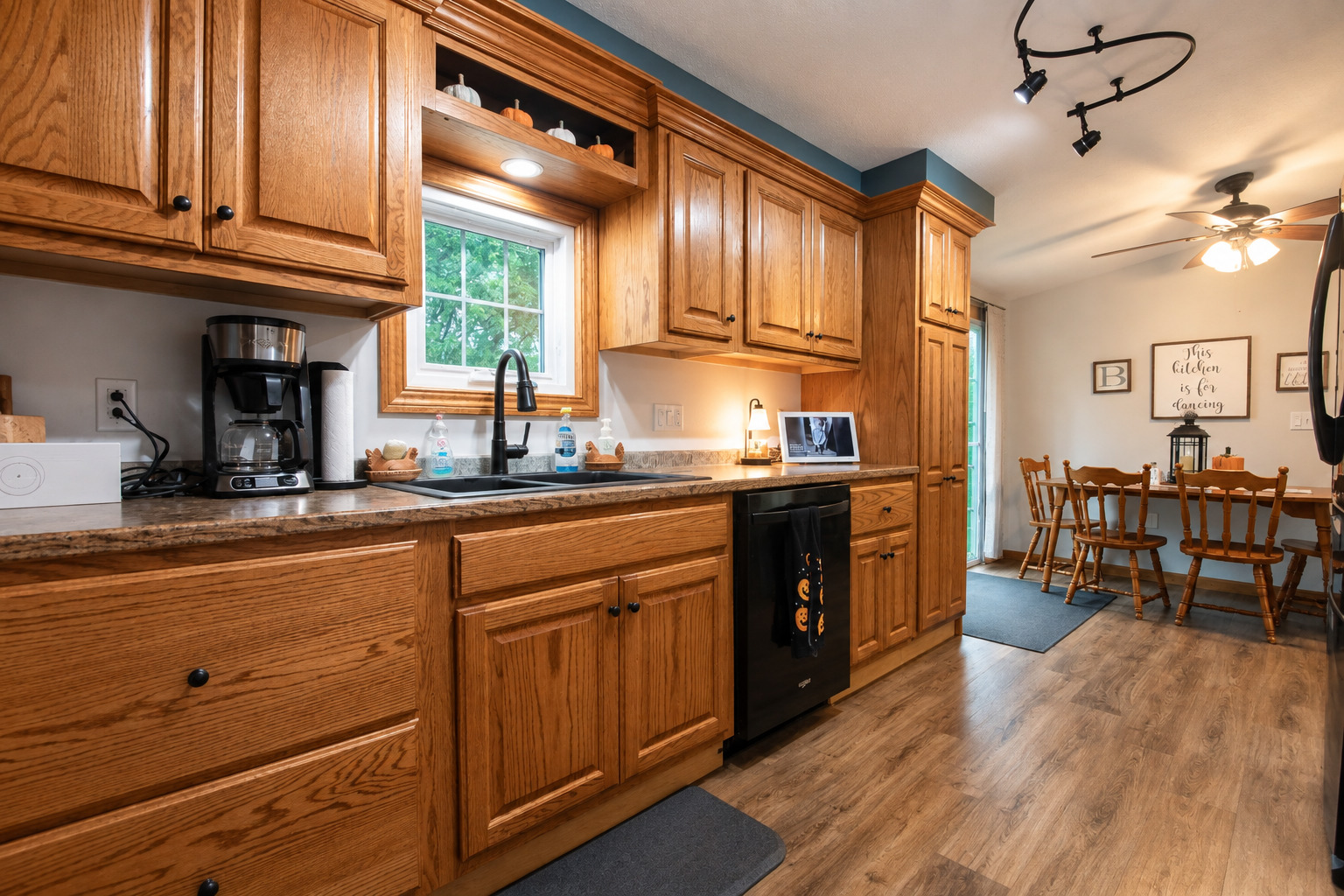 1585 Joliet Way Property Photo 15