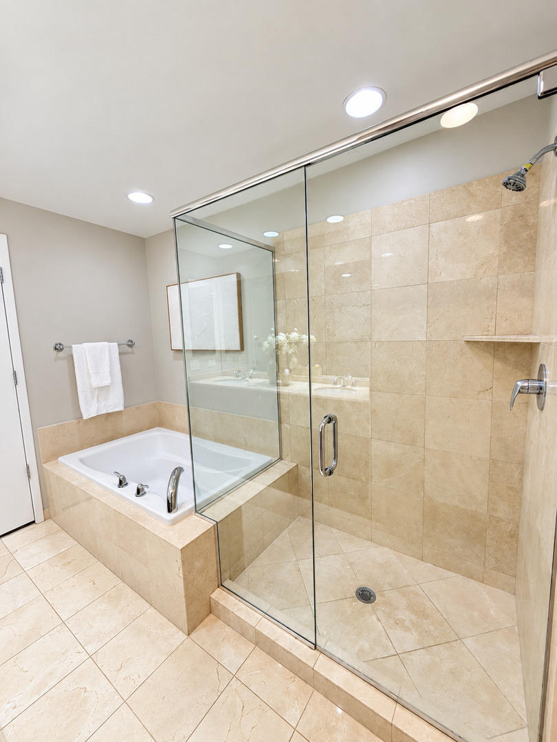 600 N Lake Shore Drive 2011 Property Photo 24