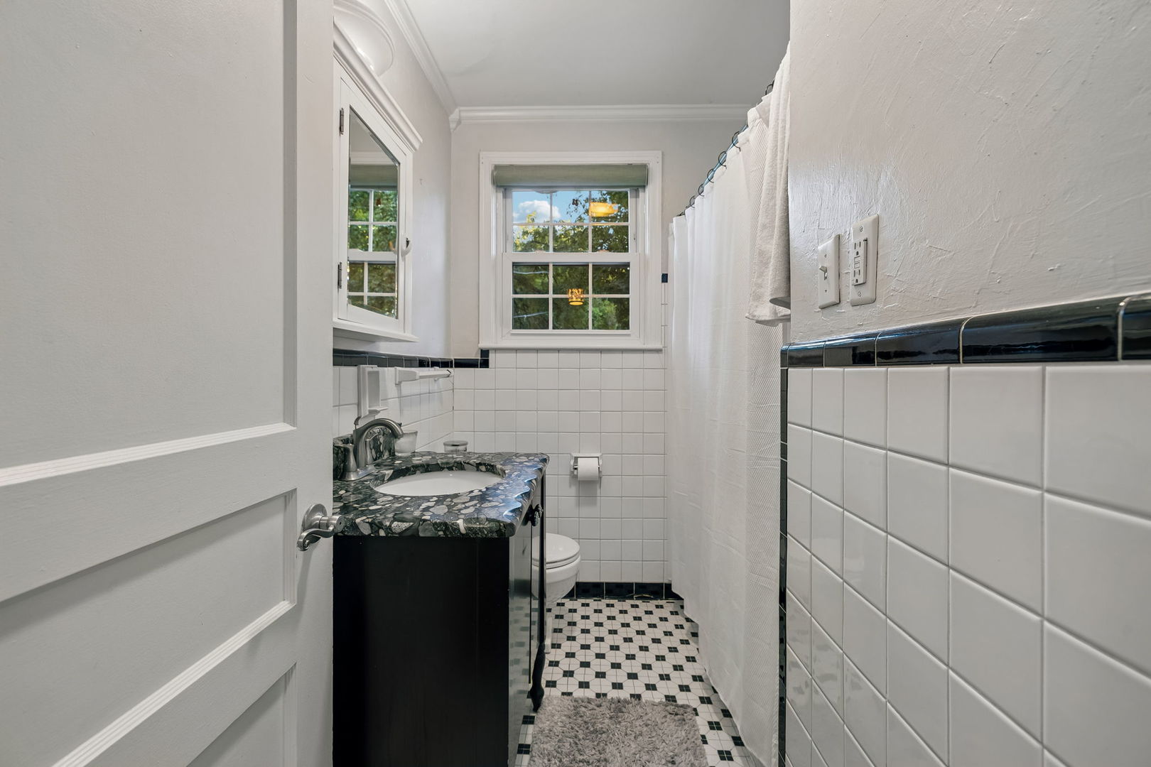 3504 Pleasant Valley Road Property Photo 8