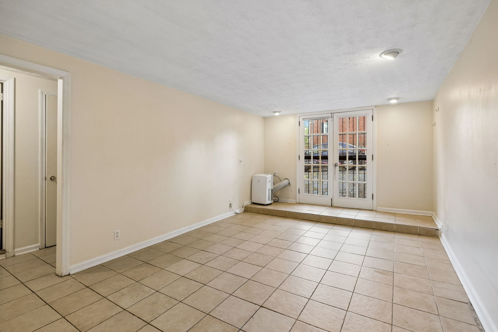 3504 Pleasant Valley Road Property Photo 14
