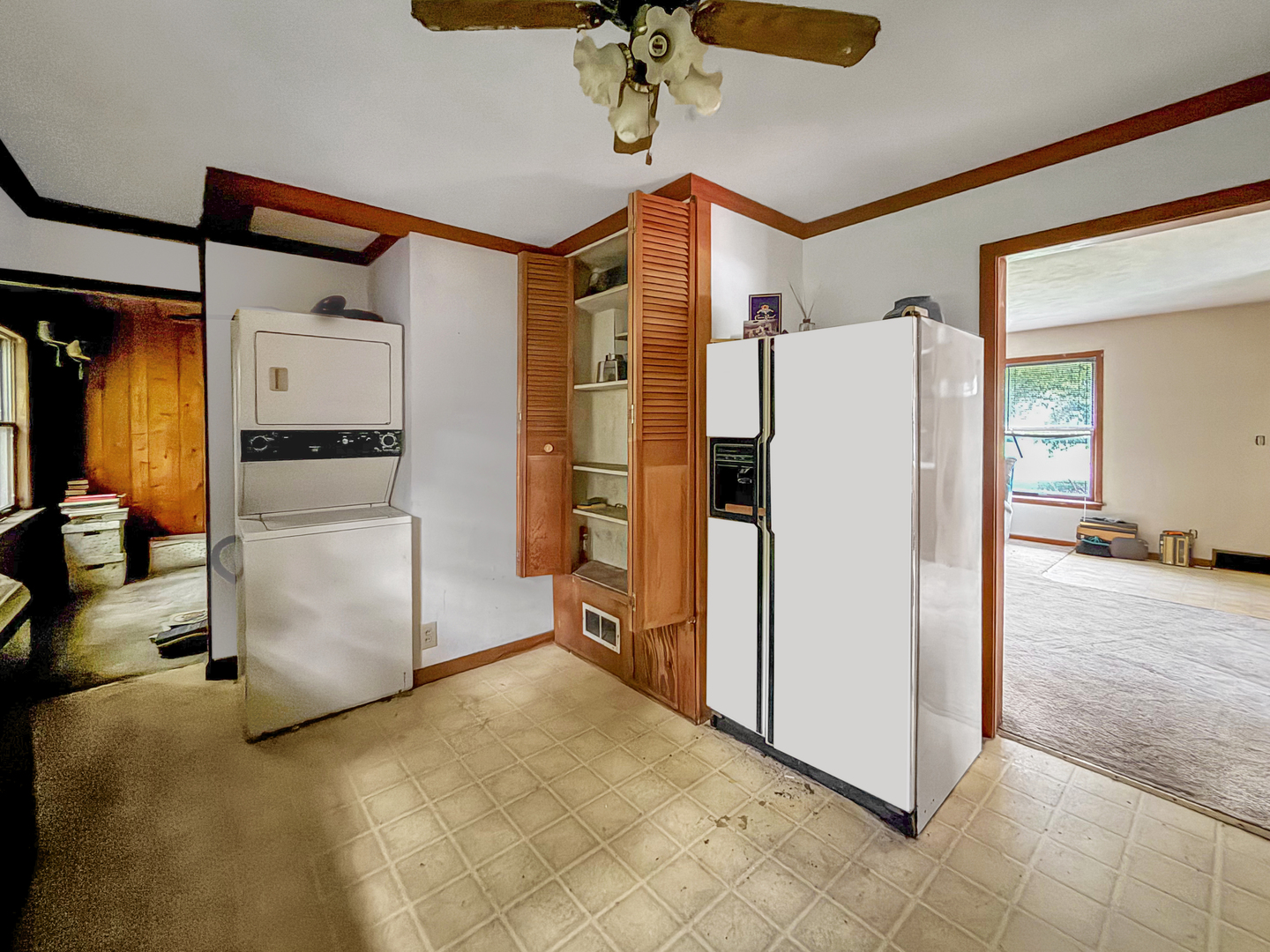 333 W Champaign Avenue Property Photo 5