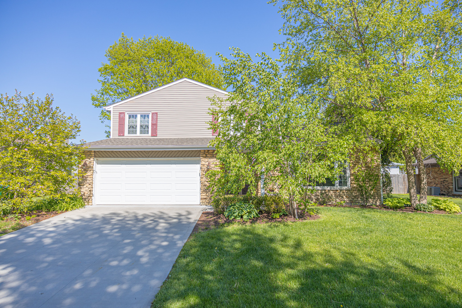 518 DAVID Drive Property Photo 1