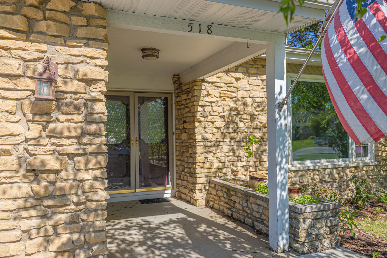 518 David Drive Property Photo 2