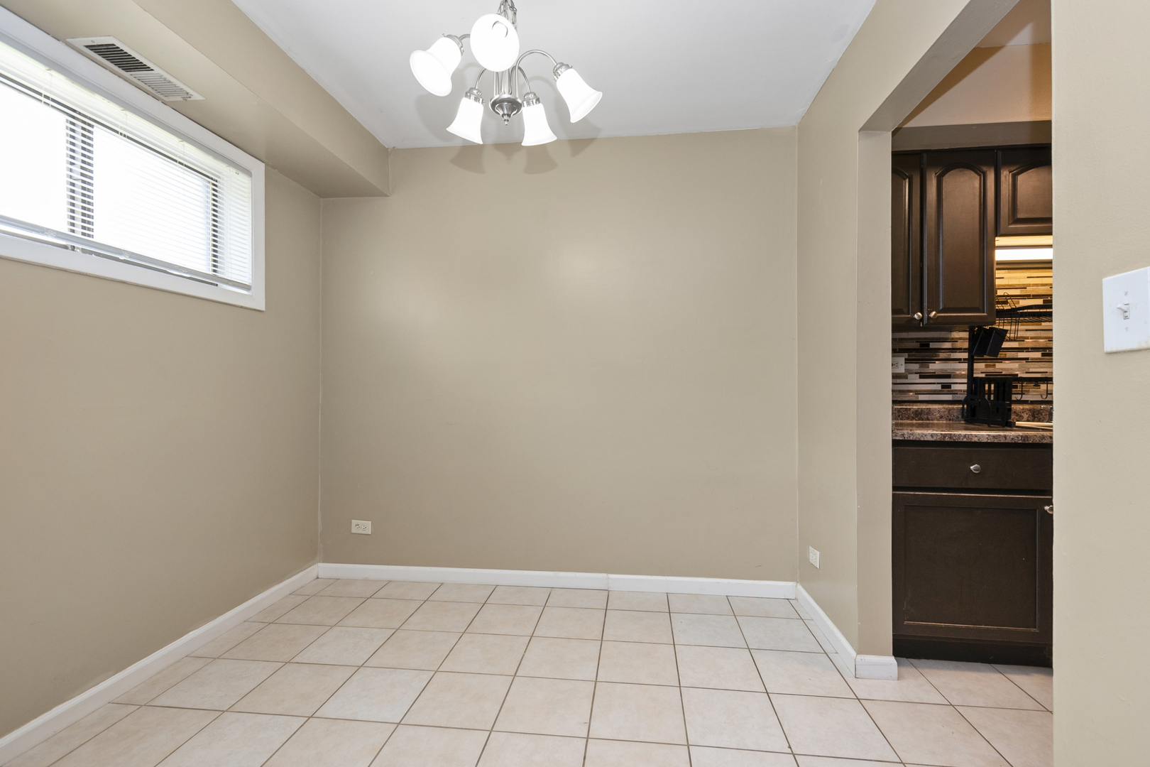 2210 Country Club Drive 2 Property Photo 5