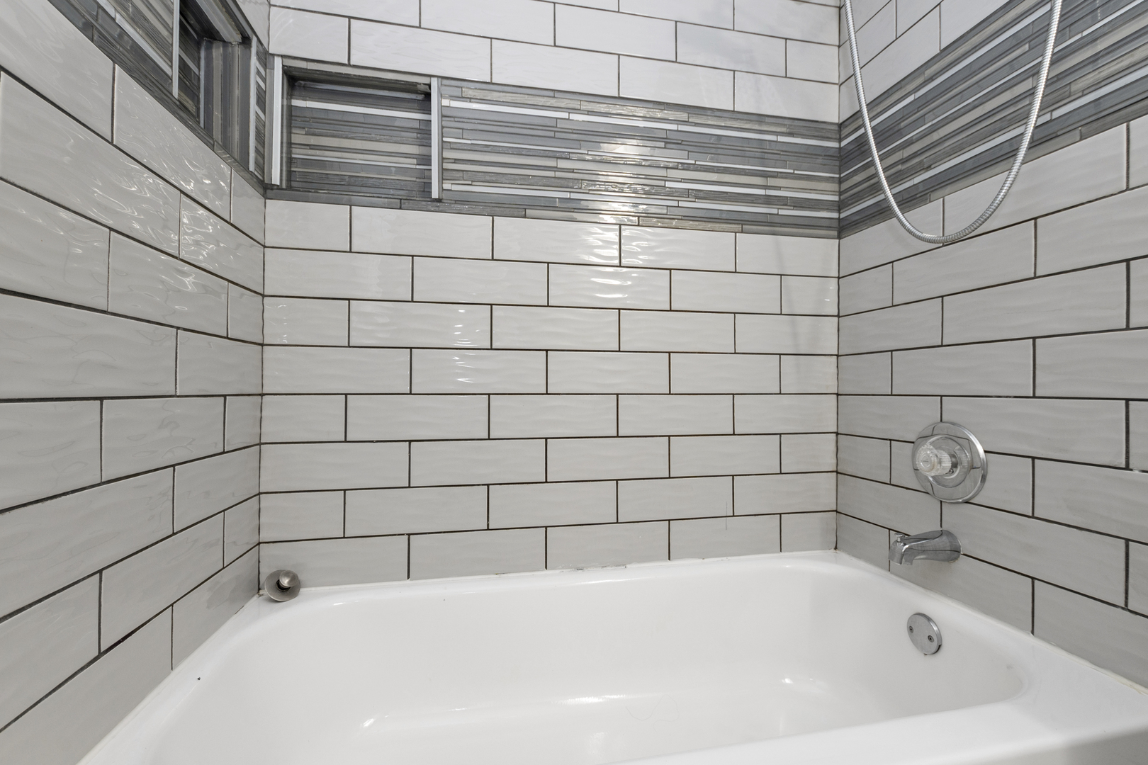 2210 Country Club Drive 2 Property Photo 13