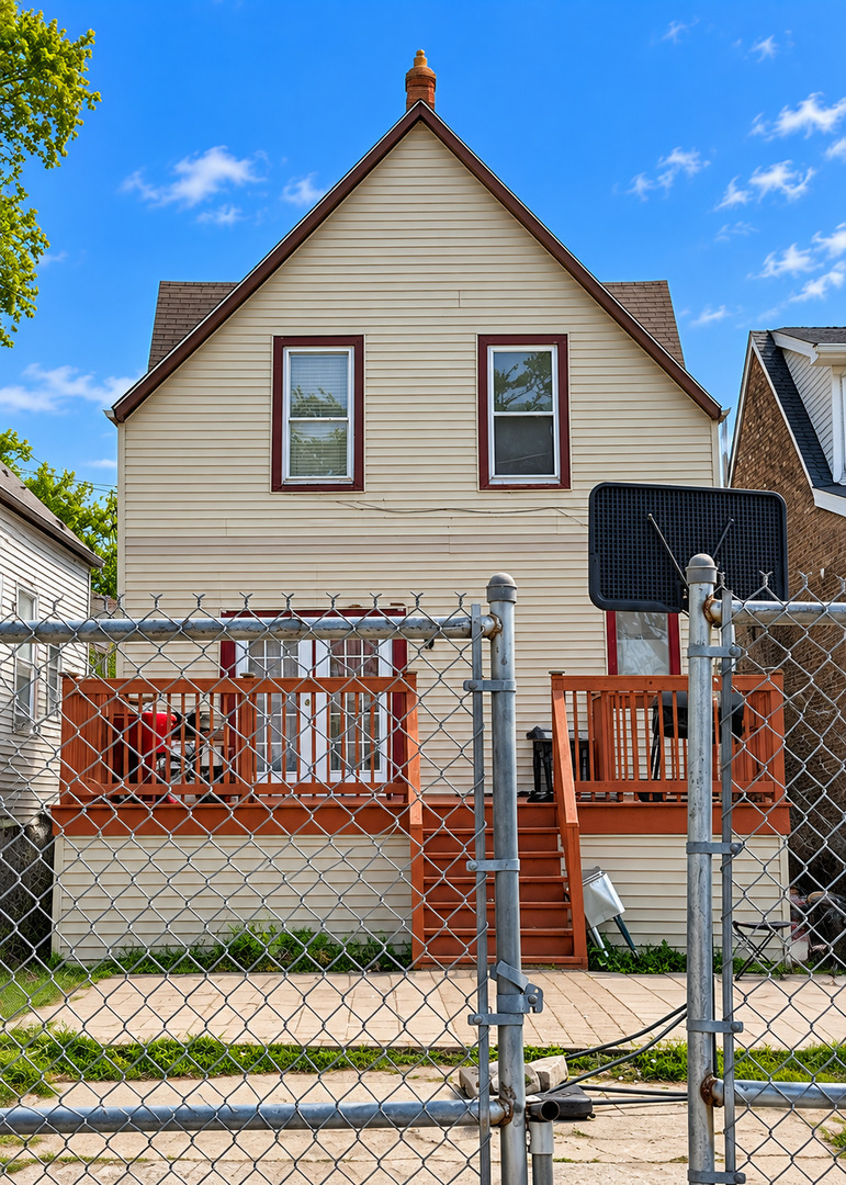 6432 S Damen Avenue Property Photo 6
