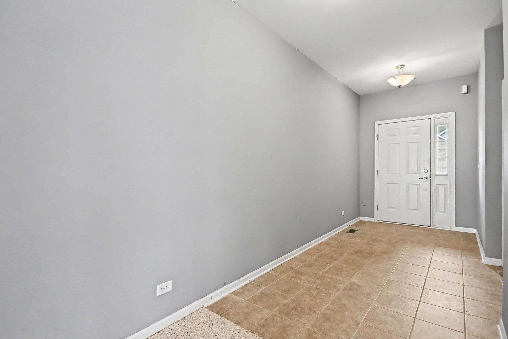 8226 Woodview Avenue Property Photo 3