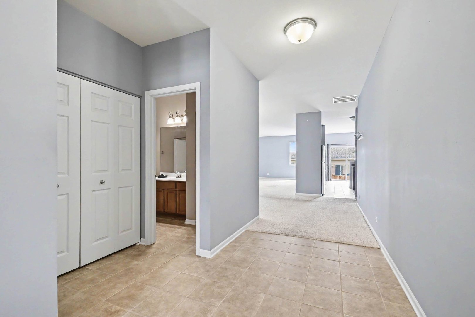 8226 Woodview Avenue Property Photo 9