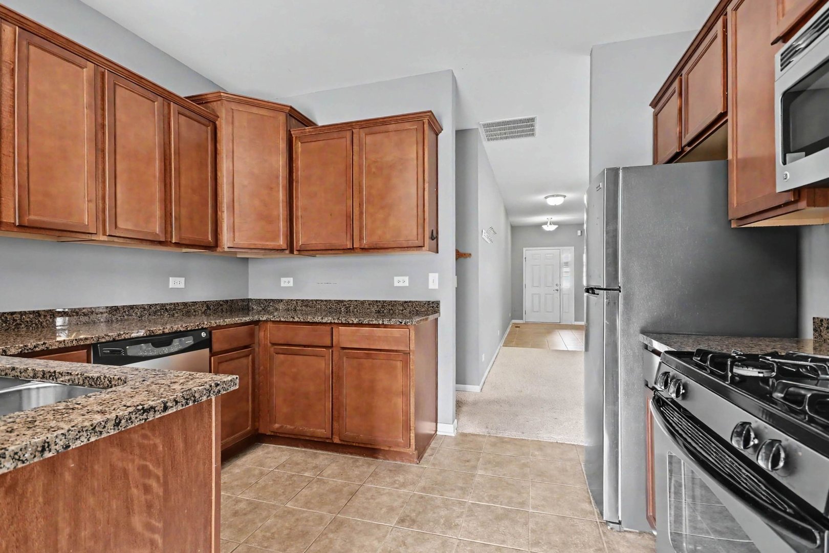8226 Woodview Avenue Property Photo 11