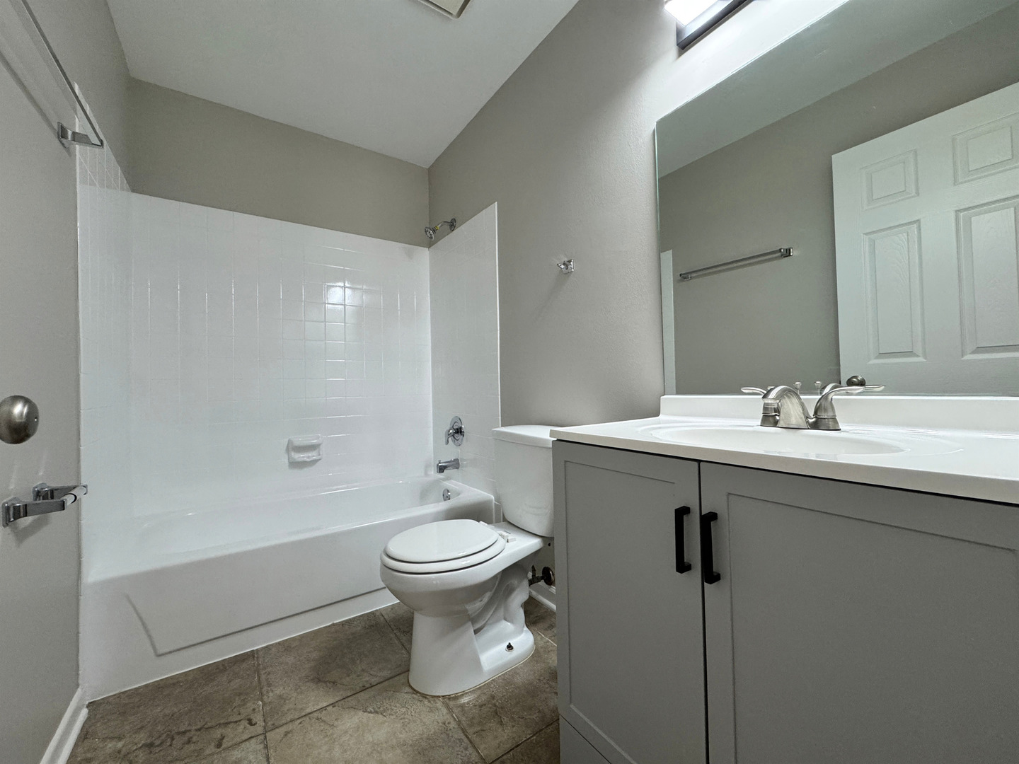 1539 Raymond Drive 204 Property Photo 16