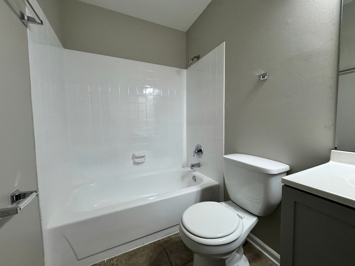 1539 Raymond Drive 204 Property Photo 17