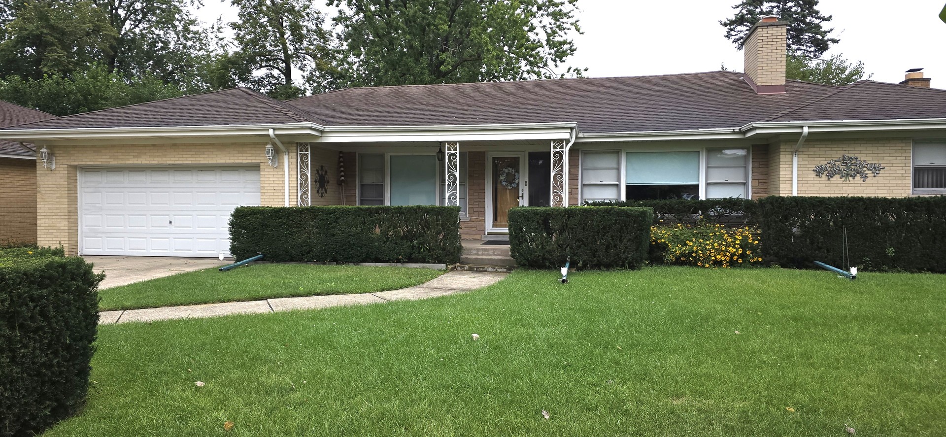 6425 N Knox Avenue Property Photo 3