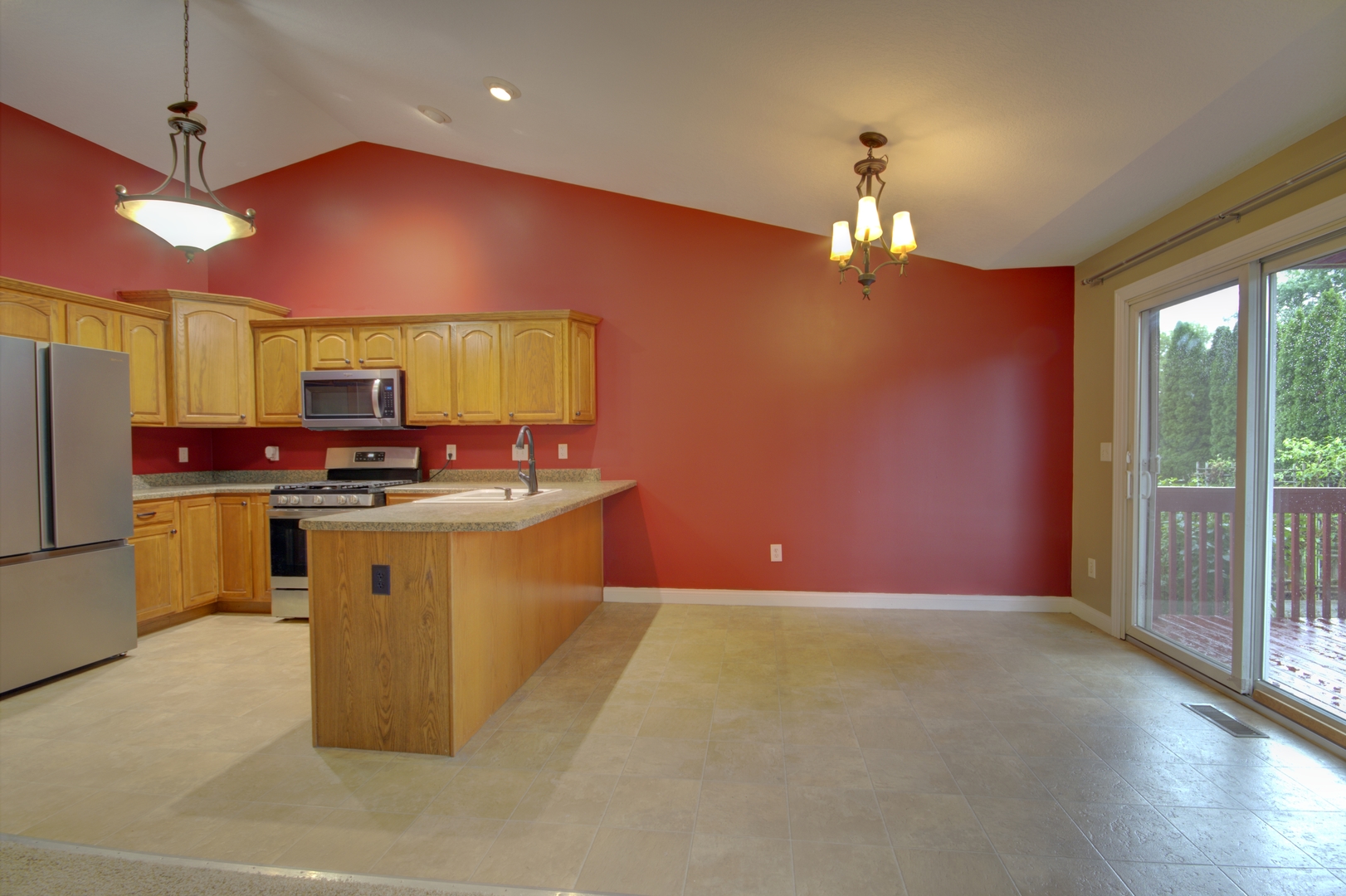 2215 W 59th Street Property Photo 8