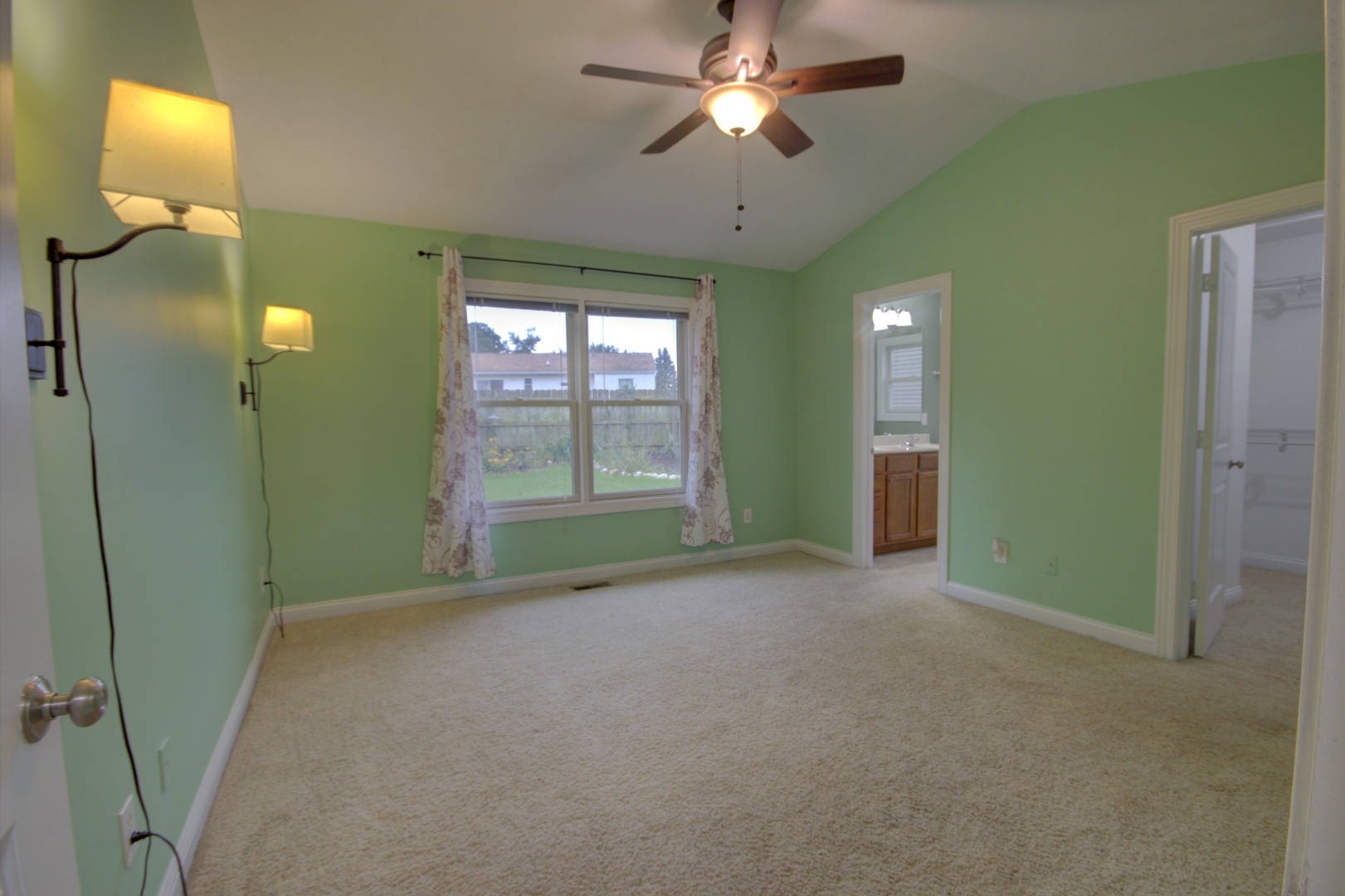 2215 W 59th Street Property Photo 9