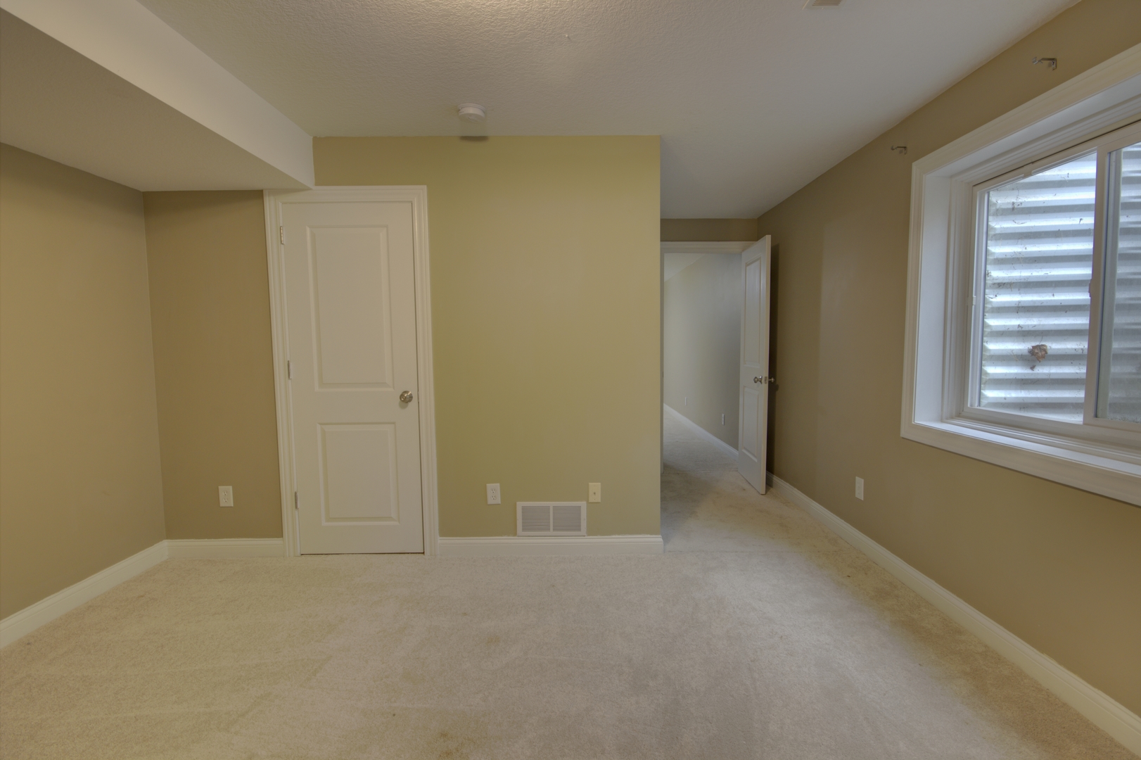 2215 W 59th Street Property Photo 34