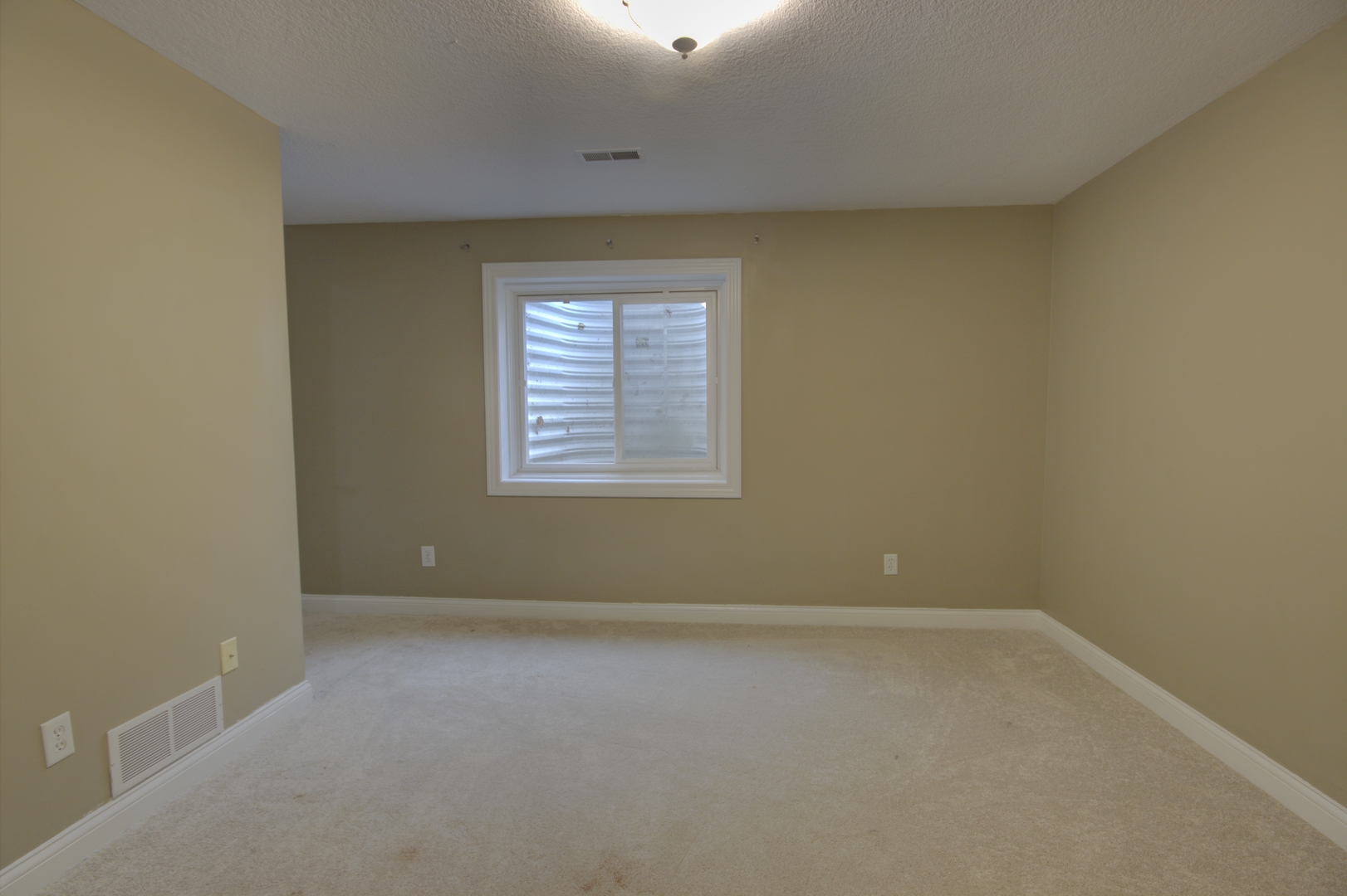 2215 W 59th Street Property Photo 35